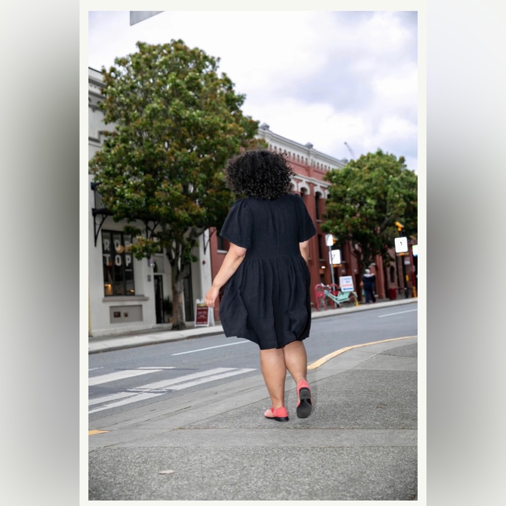 Mini Agnes Dress in Black Woven from Shelter Clothing (slow fashion) - Picture 5 of 8